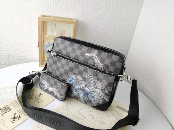 ルイヴィトンバッグ正面デザイン